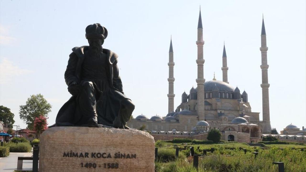 Edirne'deki Mimar Sinan'ın ustalık eseri Selimiye Camii'nin dış görünüşü