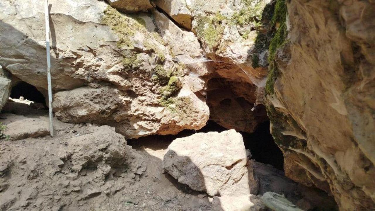 Çanakkale'deki mağarada bulunan 86 bin yıllık insan ayak izleri