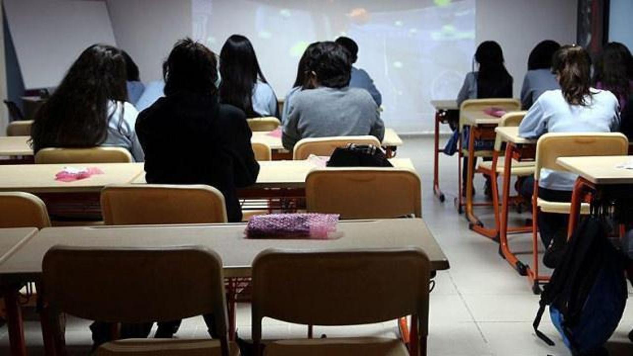 Bir sınıfta 4 &ouml;ğretmen değişince KDK devreye girdi