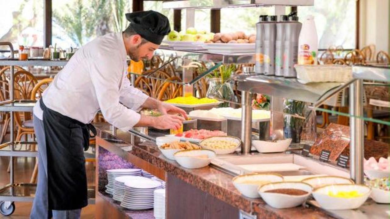 &Ccedil;alışan başına aylık 3 bin 500 lira! Turizm sekt&ouml;r&uuml;ne 6 milyar liralık destek...