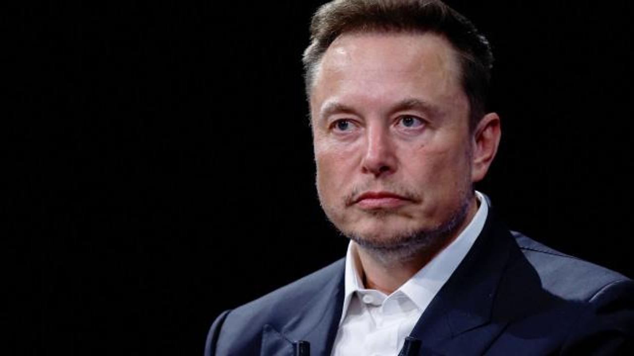 Elon Musk'ın yapay zeka ile ilgili uyarılarını gösteren görsel