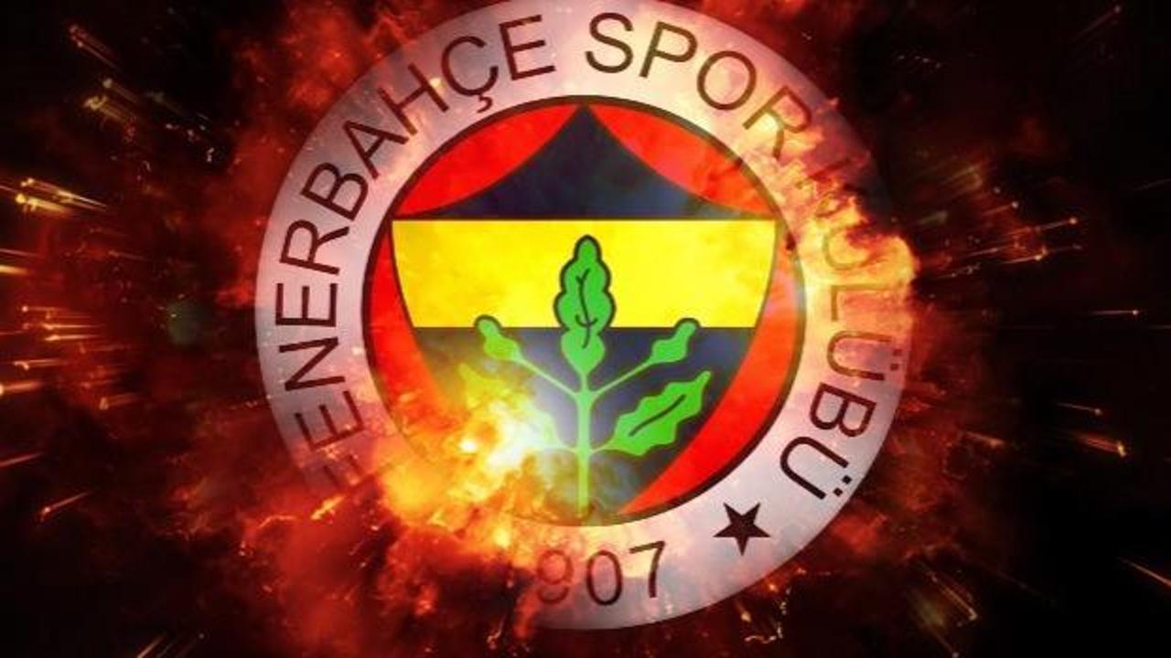 Fenerbahçe'nin kaptanı Melih Mahmutoğlu yeni sözleşme imzaladı.