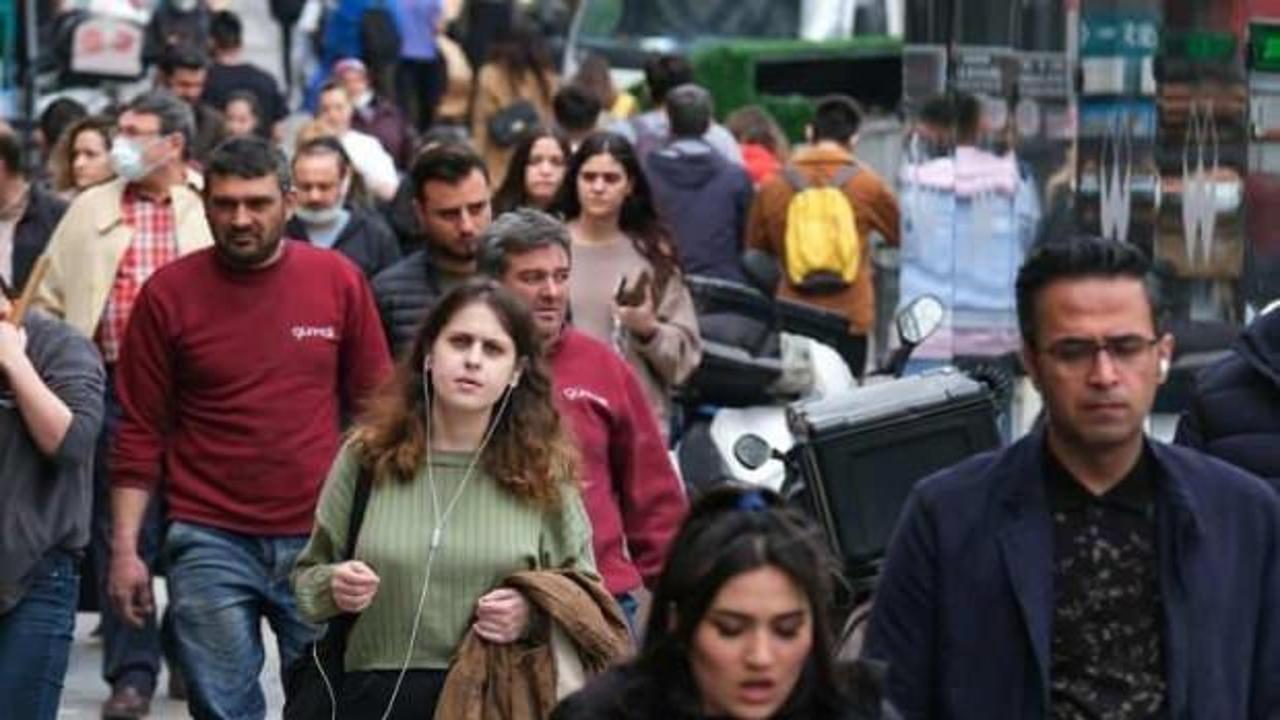 Yapay zeka tarafından Türkiye'de il olma potansiyeli taşıyan ilçeleri gösteren bir görsel.