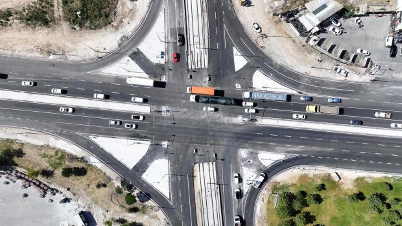 Konya'da yenilenen yol ve kavşak görüntüsü