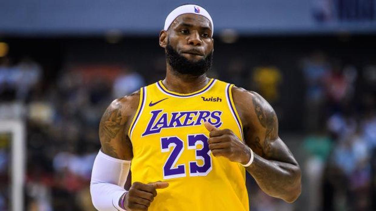 LeBron James imzayı attı! Milli oyuncumuzla takım arkdaşı oldu