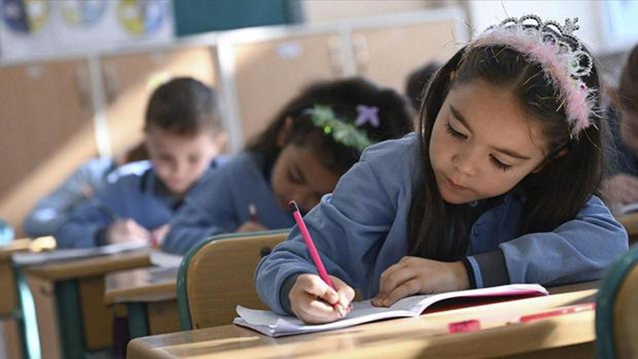 MEB'den milyonlarca &ouml;ğrenciyi ilgilendiren karar! 2. sınıflar da dahil edildi