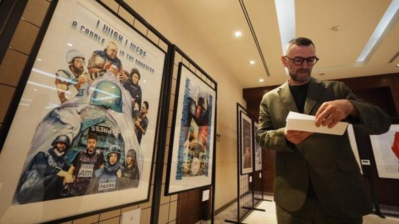 Türk sanatçı Aygeç'in Filistin direnişini anlatan poster sergisi Mahmud Derviş Müzesi'nde açıldı.