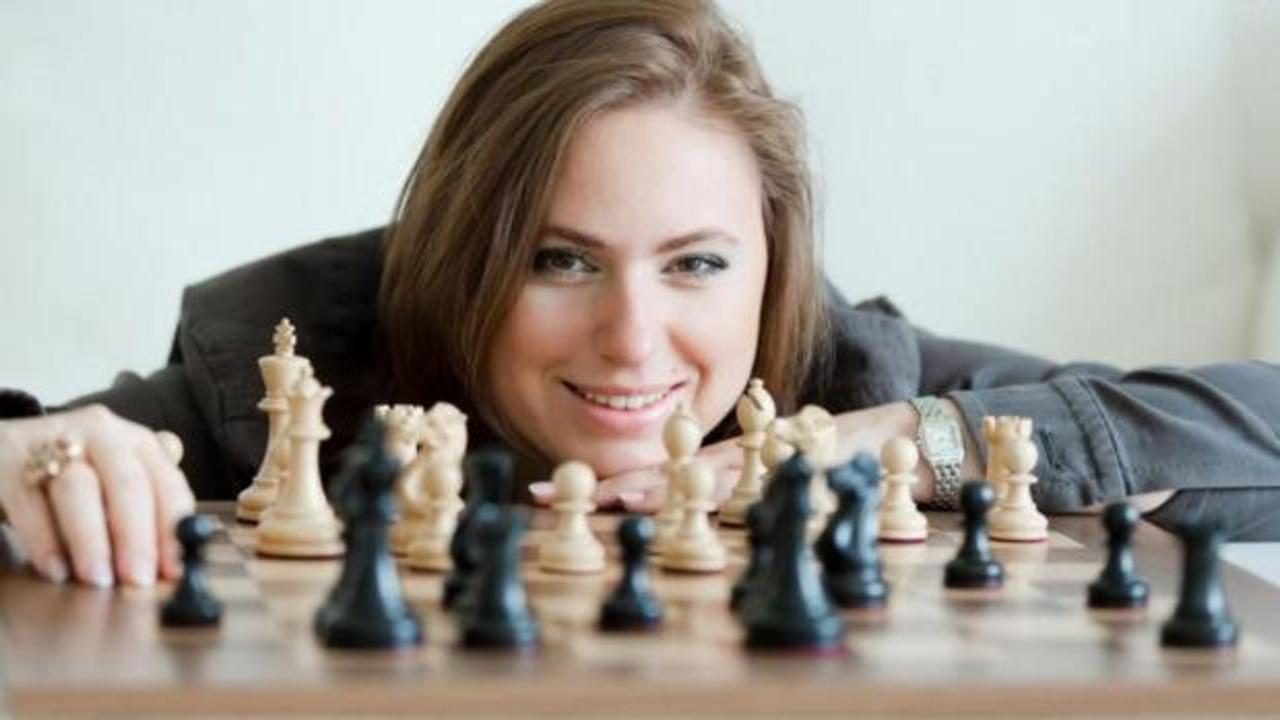 Judit Polgar, Macaristan Cumhurbaşkanlığı teklifini reddettiğini sosyal medya üzerinden duyurdu.