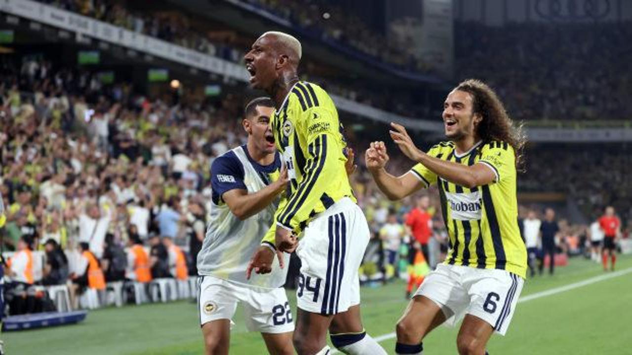 Fenerbahçe'nin Gornik Zabrze'ye karşı Şampiyonlar Ligi maçından bir görüntü.