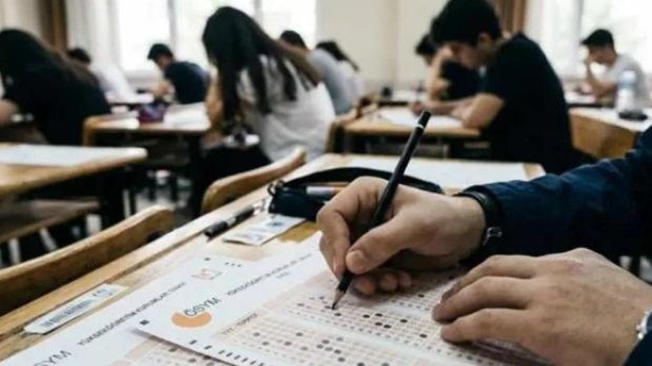 YKS sınavında dereceye giren İmam Hatip Lisesi öğrencileri