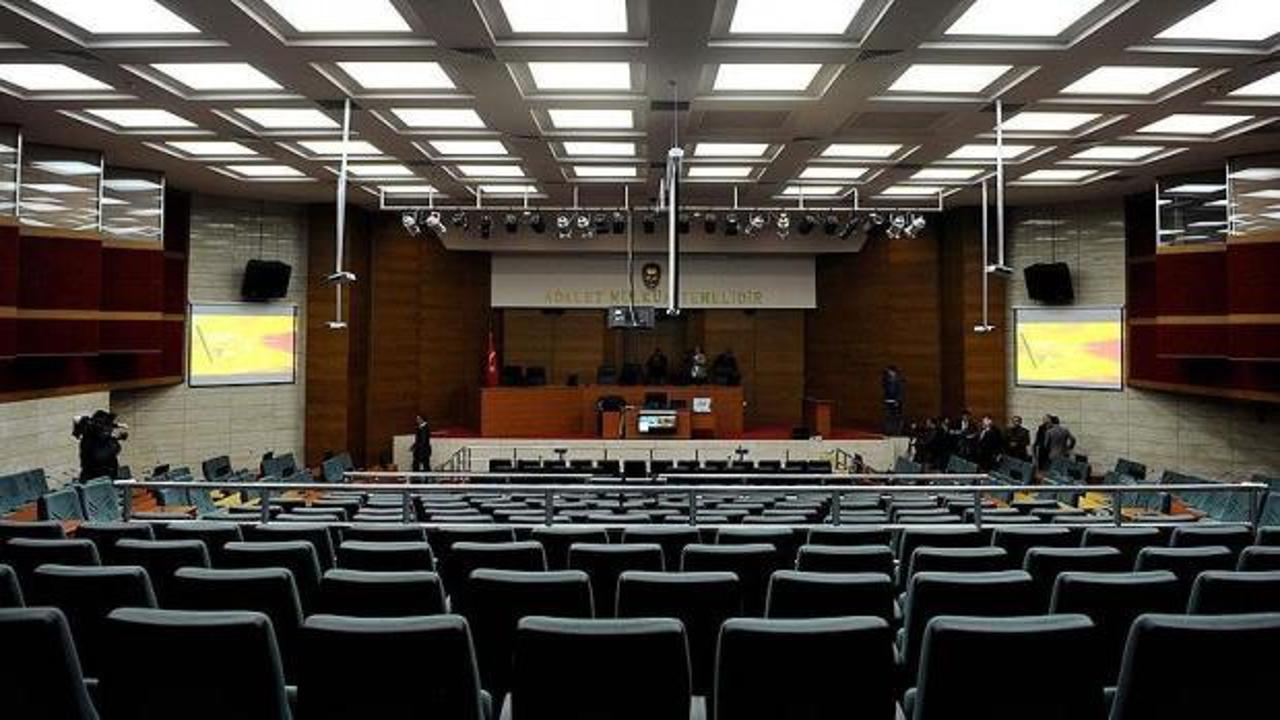 İBB'ye y&ouml;nelik 'Yolsuzluk' davası: Duruşma yarına ertelendi