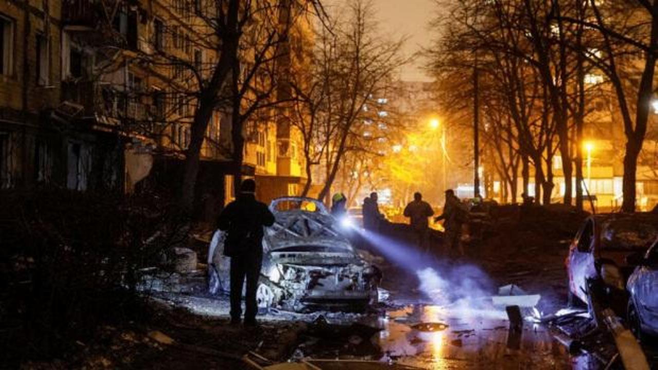 Kiev'e bombardıman: &Ccedil;ok sayıda &ouml;l&uuml; ve yaralı var