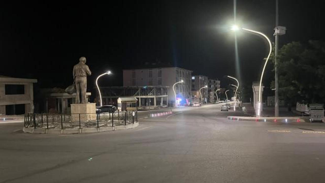 Kırşehir'de 3.4&rsquo;l&uuml;k korkutan deprem