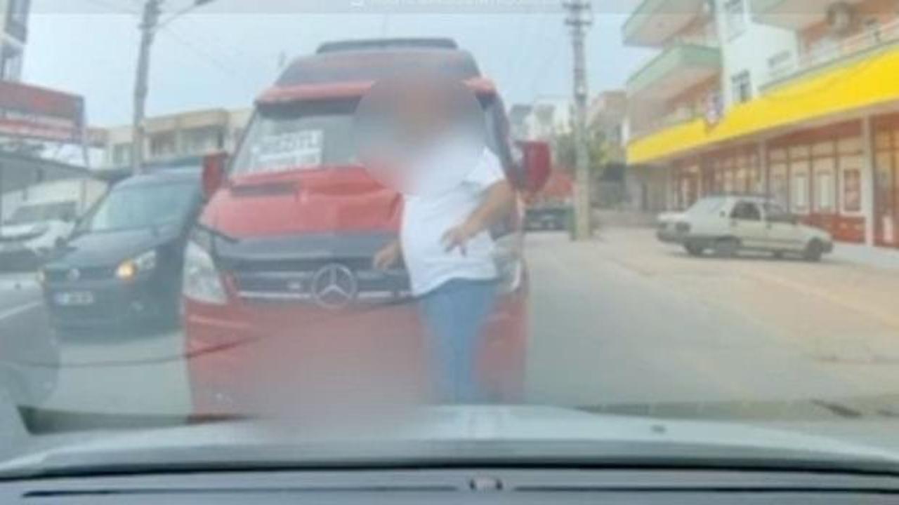 Mersin'de ters şeride giren dolmuş şof&ouml;r&uuml;n&uuml;n ehliyetine el konuldu