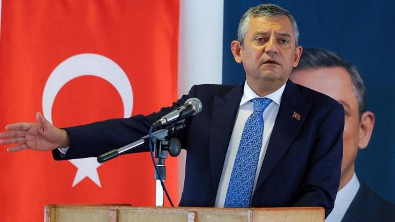 Özgür Özel, yeni kurduğu partinin mali durumu hakkında açıklama yaparken