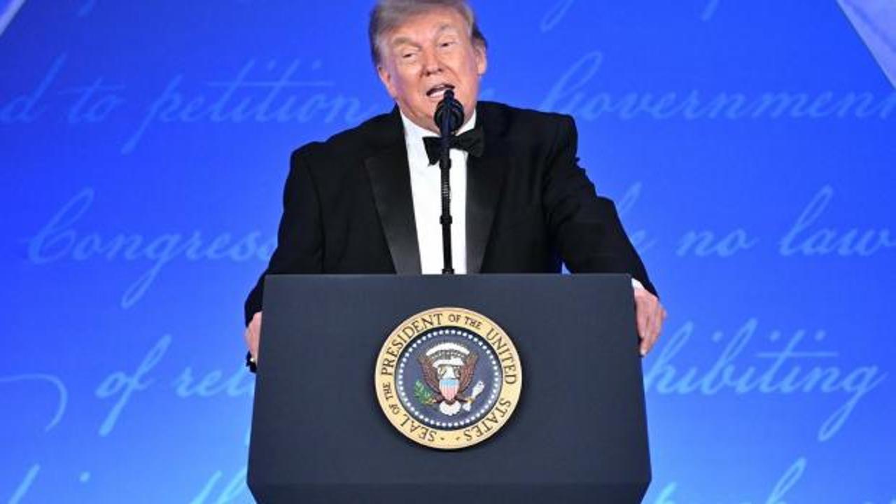 ABD Başkanı Donald Trump konuşma yaparken