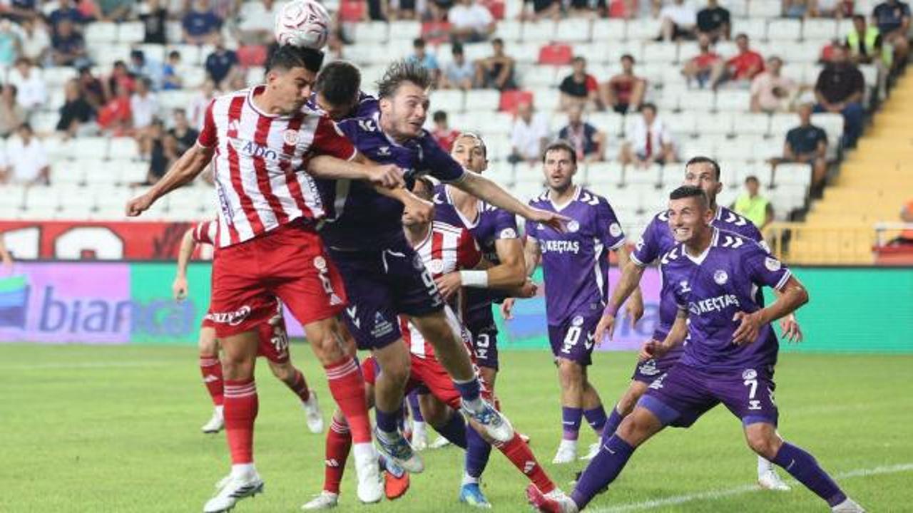 1. Lig'de ilk haftadan gol d&uuml;ellosu! Antalyaspor'dan sezona iddialı başlangı&ccedil;