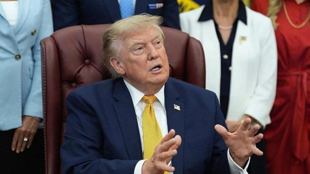 Trump'ın ziyareti &ouml;ncesi g&uuml;venlik alarmı! Golf kul&uuml;b&uuml; yakınında silahlı ş&uuml;pheli yakalandı