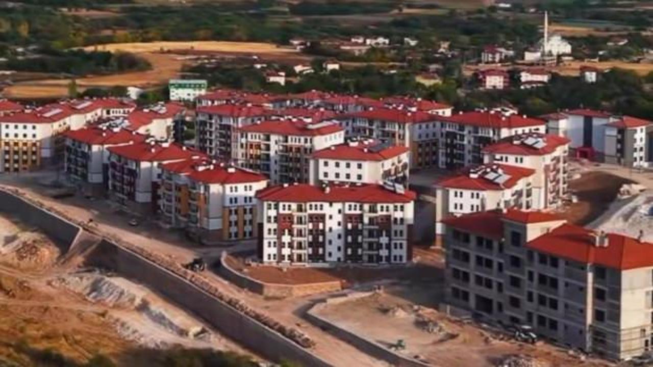 Asrın inşasında Elazığ'da 14 bin 894 bağımsız b&ouml;l&uuml;m inşa edildi