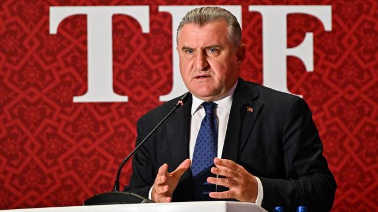Bakan Bak'tan hakem değerlendirmesi! '&Ouml;nemli olan hatayı en aza indirmek'