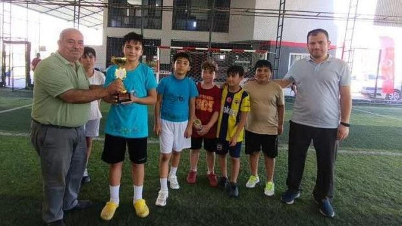 Erdemli'de Yaz Kur'an Kursu &ouml;ğrencileri futbol turnuvasında buluştu