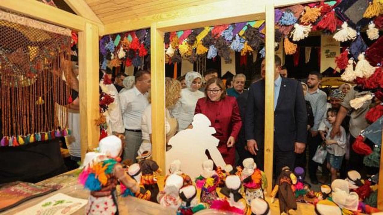Gaziantep'te dev k&uuml;lt&uuml;r buluşması! 160 bin kişi festivalde bir araya geldi