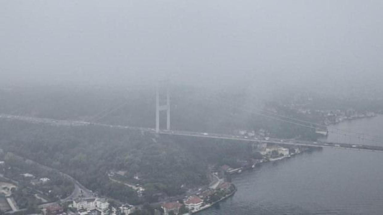 İstanbul Boğazı'nı yoğun sis kapladı