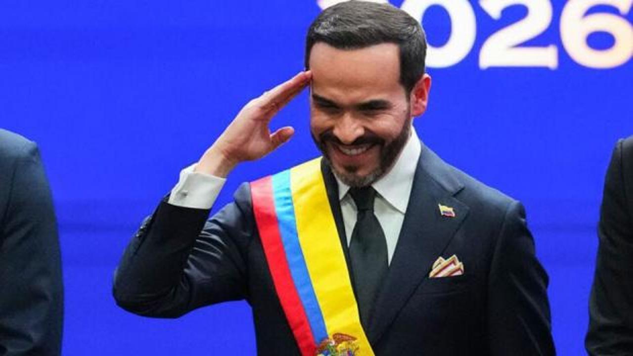 Kolombiya'nın yeni Cumhurbaşkanı g&ouml;reve başladı