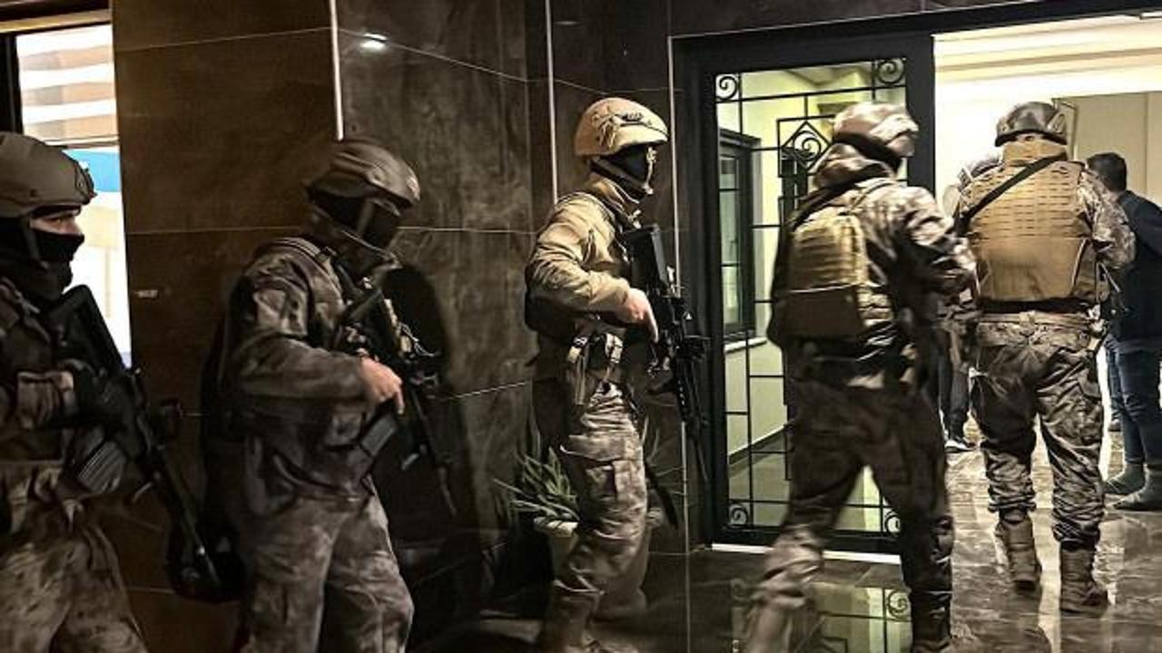 'Sokak hakkı' adı altında hara&ccedil; isteyen su&ccedil; &ouml;rg&uuml;t&uuml;ne operasyon: 24 tutuklama
