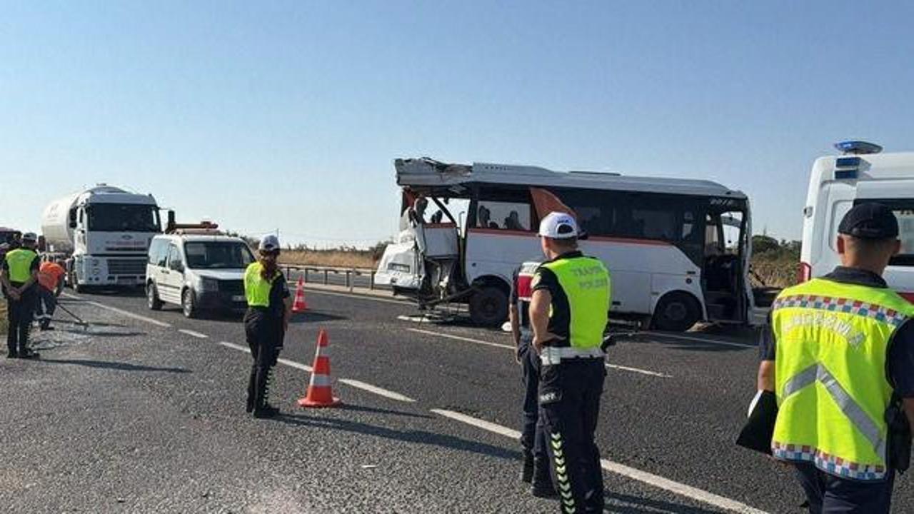 Tekirdağ&rsquo;da 4 ara&ccedil; zincirleme kazaya karıştı; 29 yaralı