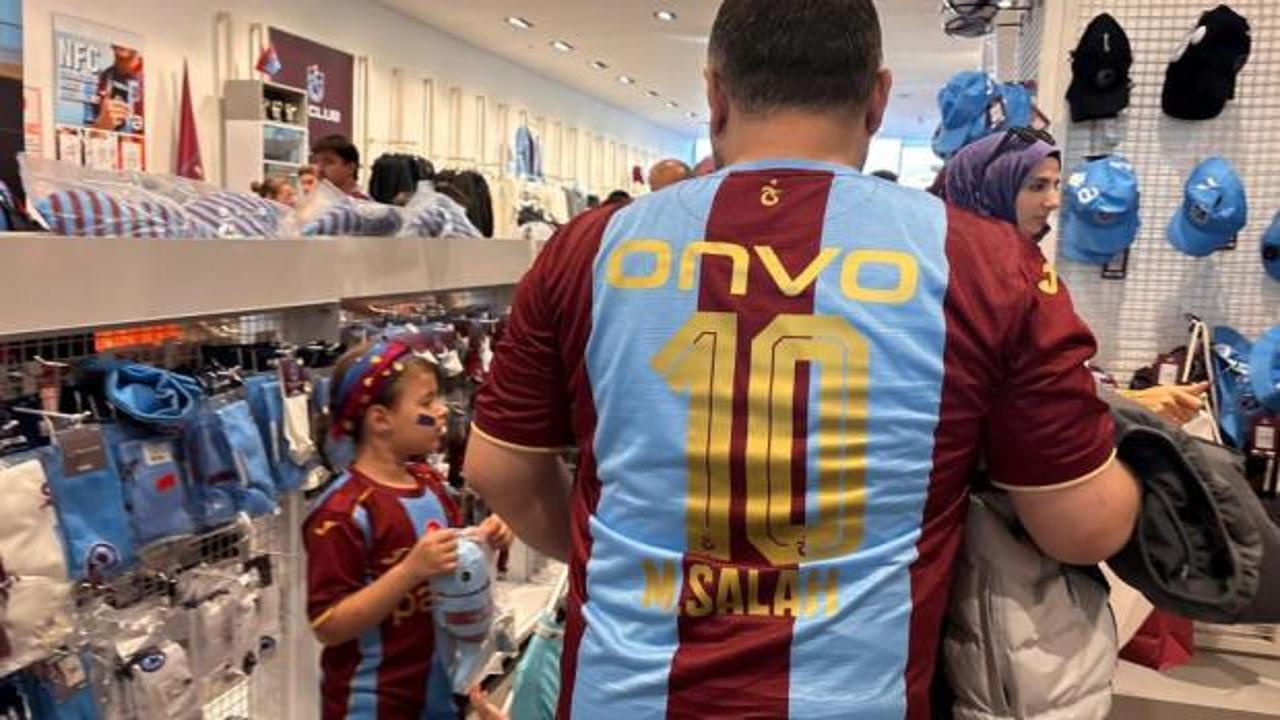 Trabzon'da 'Salah' forması &ccedil;ılgınlığı!