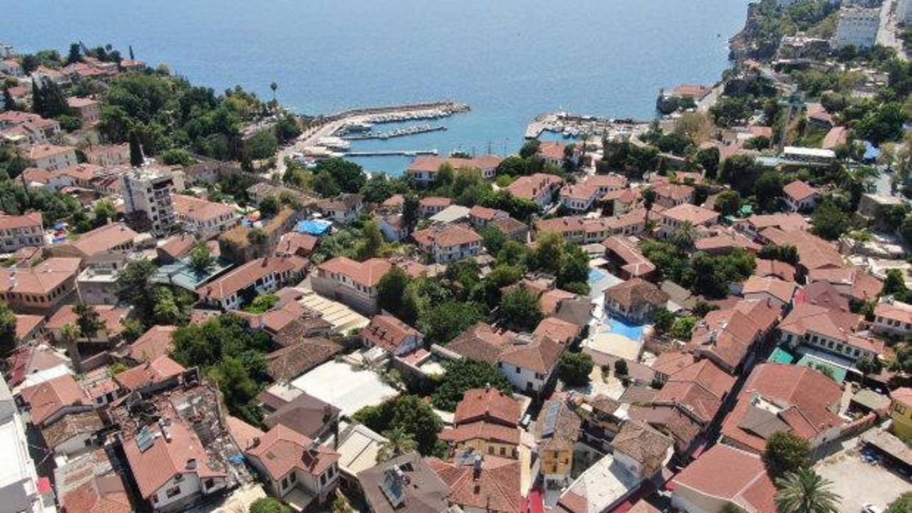 500 kişi yaşıyor, 50 bin kişi geliyor! N&uuml;fus bir gecede 100 katına &ccedil;ıkıyor
