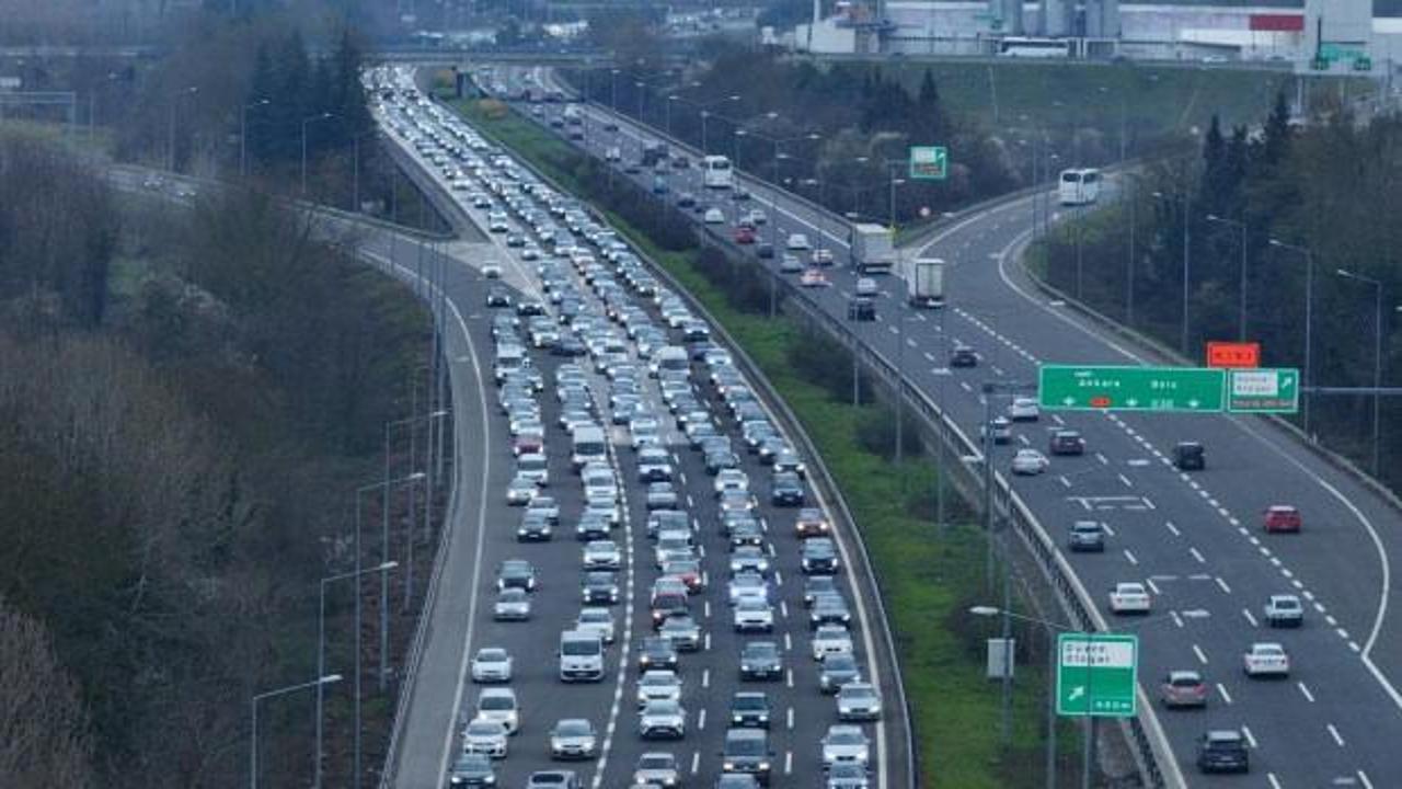 Yola &ccedil;ıkacaklar dikkat: Anadolu Otoyolu'nun İstanbul y&ouml;n&uuml; trafiğe kapatılacak!