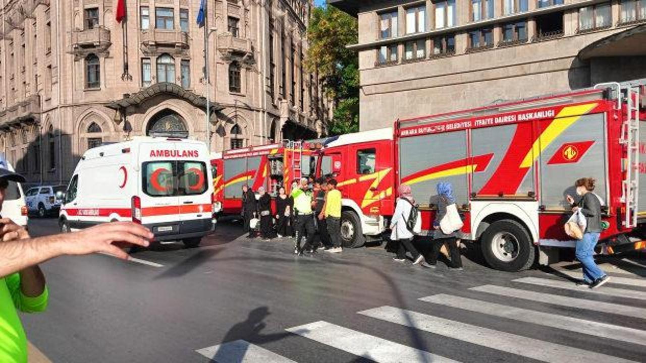 Ankara Sosyal Bilimler &Uuml;niversitesi'nde gaz sıkışmasına bağlı patlama!