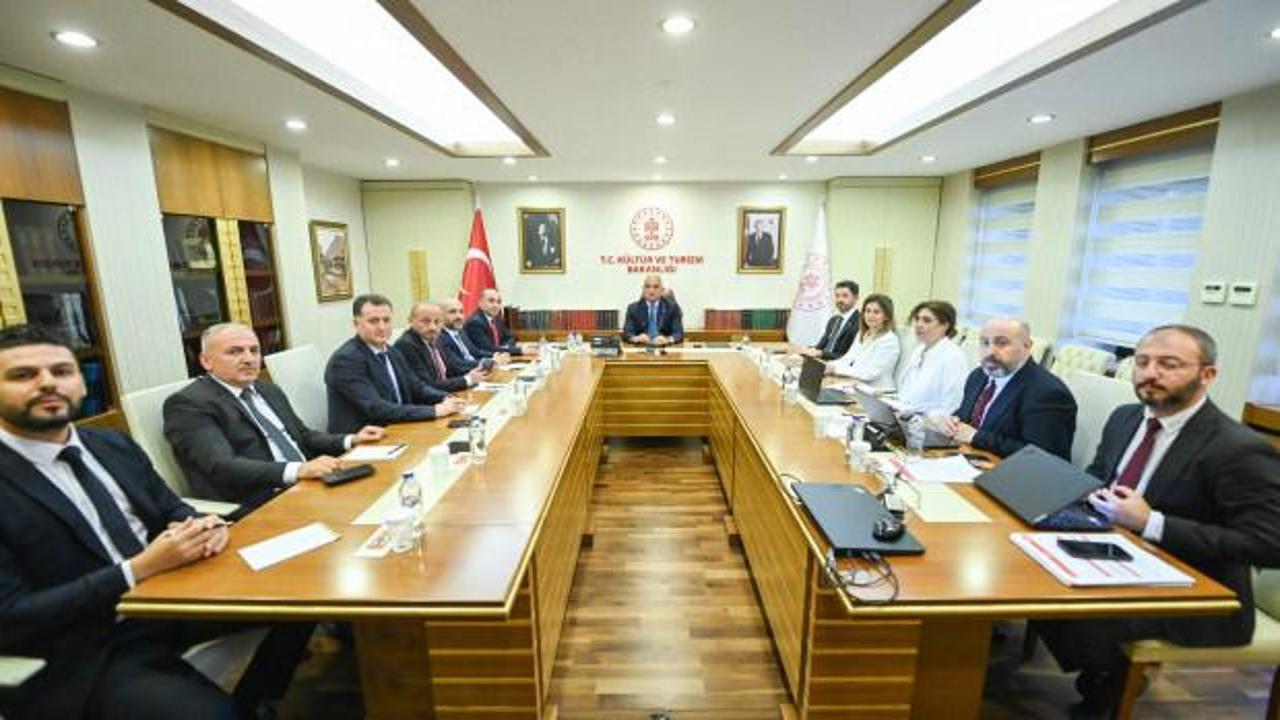 Bakan Ersoy: Trabzon'un turizm potansiyelini daha etkin değerlendireceğiz