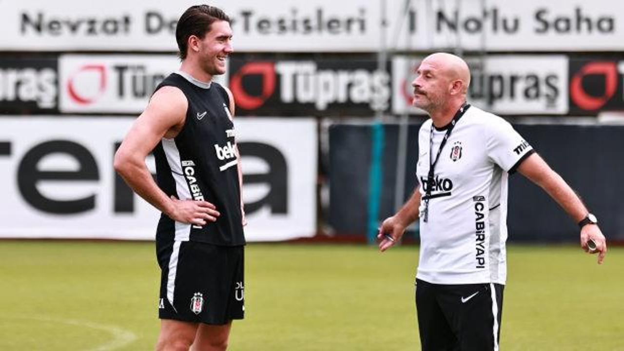 Beşiktaş'ta Ey&uuml;pspor mesaisi başladı! Vlahovic ilk antrenmanına katıldı