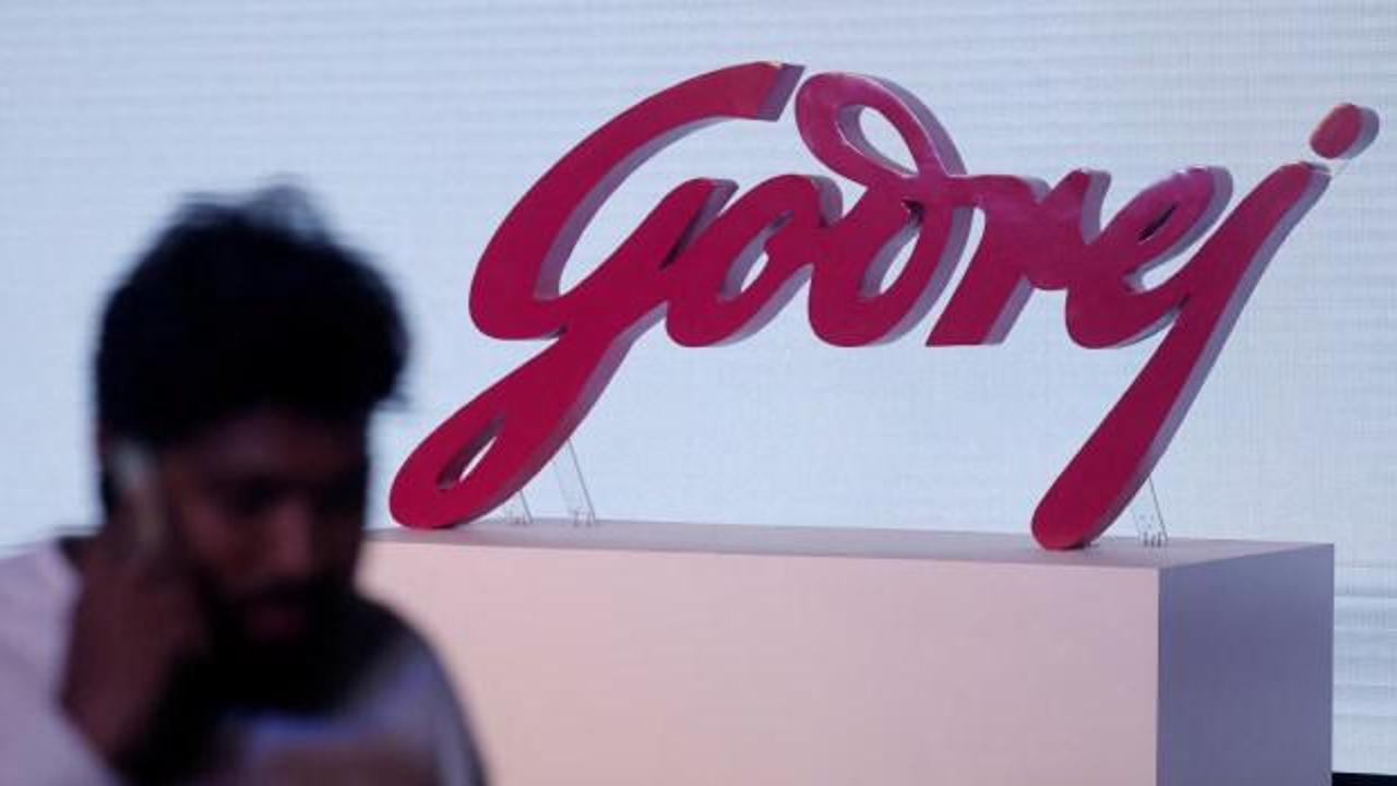 CEO istifa etti, hisseler &ccedil;akıldı! Şirket &ccedil;ıkmaza girdi