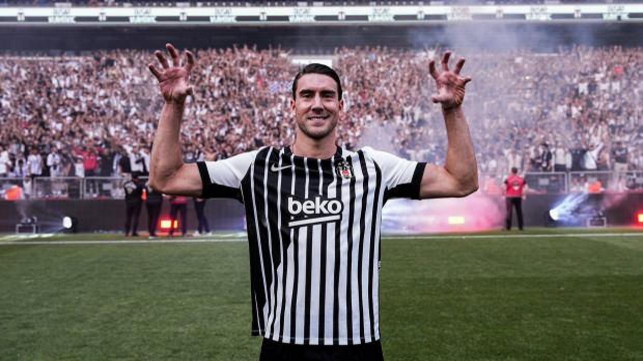 Dusan Vlahovic Beşiktaş'a transferinin perde arkasını a&ccedil;ıkladı!