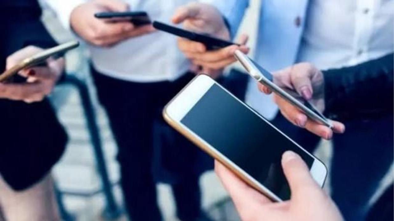 Efsane model tarih oluyor! Samsung fişini &ccedil;ekti