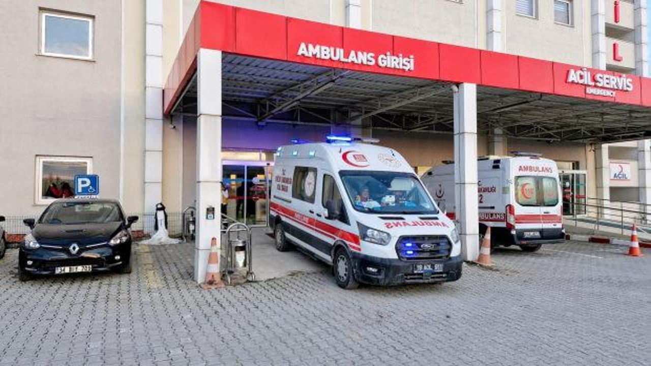 Elini yem karma makinesine kaptıran &ccedil;ift&ccedil;i yaralandı