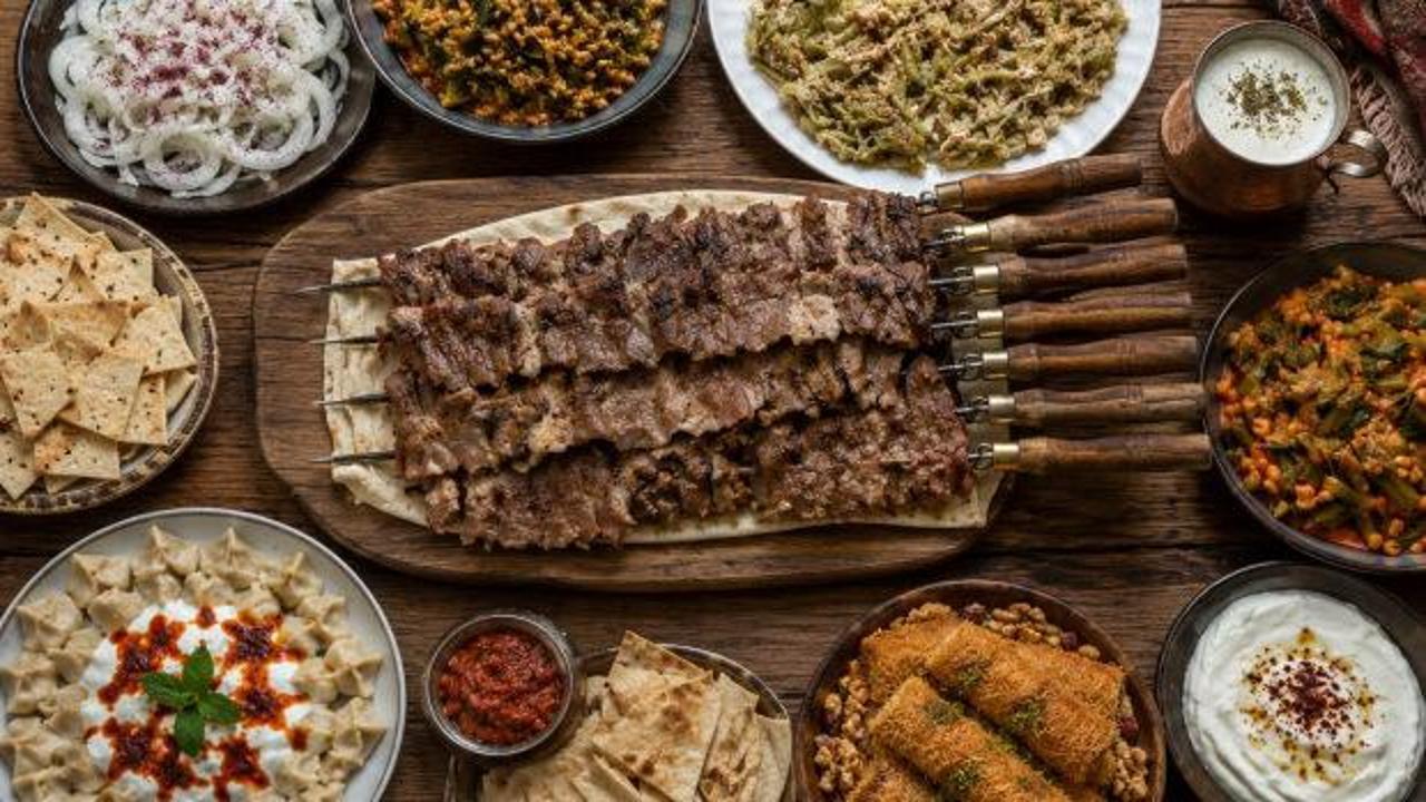 Erzurum&rsquo;da 4. kez lezzet ve k&uuml;lt&uuml;r ş&ouml;leni: Cağ kebabından kadayıf dolmasına 39 durak!