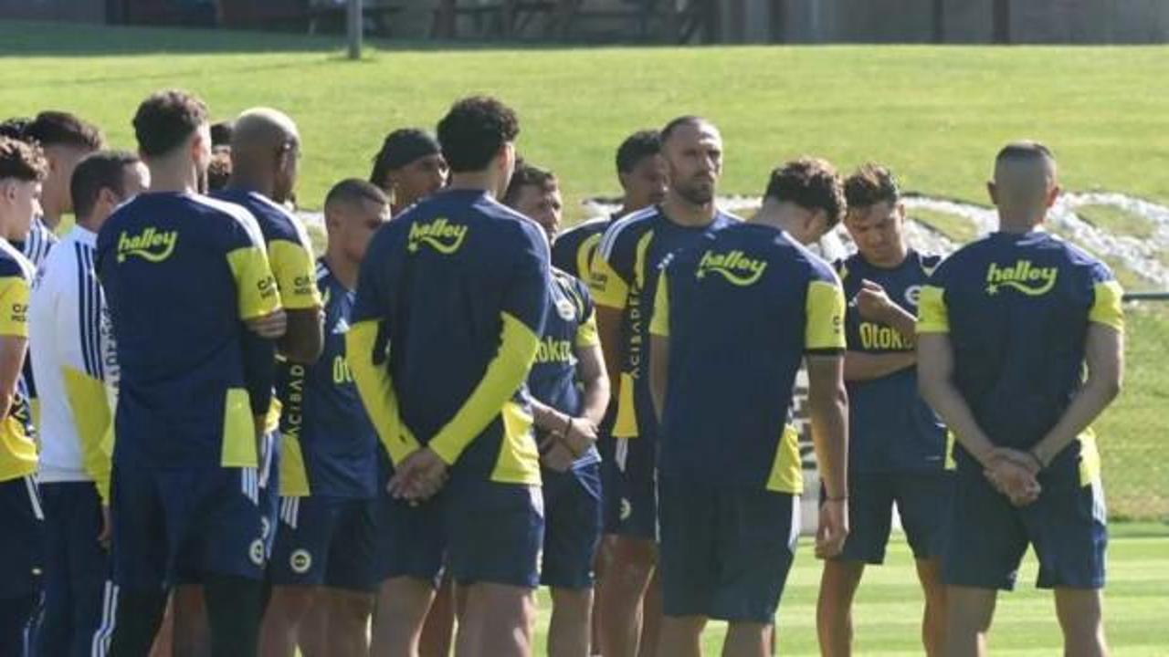 Fenerbah&ccedil;e'de ayrılık kesinleşti! Yıldız oyuncunun yeni takımı belli oldu