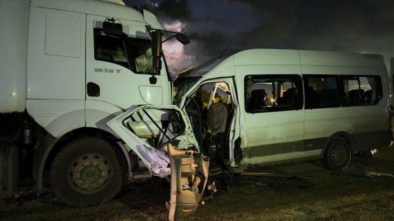 Hatay'da korkun&ccedil; kaza: &Ouml;l&uuml; ve yaralılar var