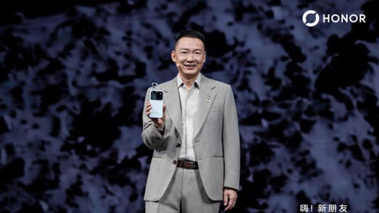 HONOR, sinematik &ccedil;ekim ve yapay zekaya  beden kazandırdı: Robot Phone