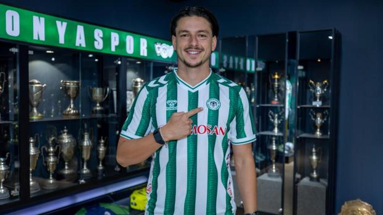Hull City'nin T&uuml;rk golc&uuml;s&uuml; S&uuml;per Lig'e geri d&ouml;nd&uuml;