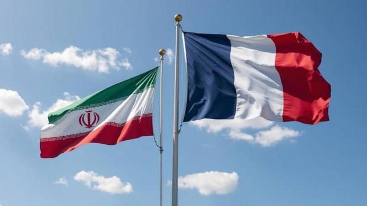 İran, Fransız diplomatları g&ouml;zaltına aldı