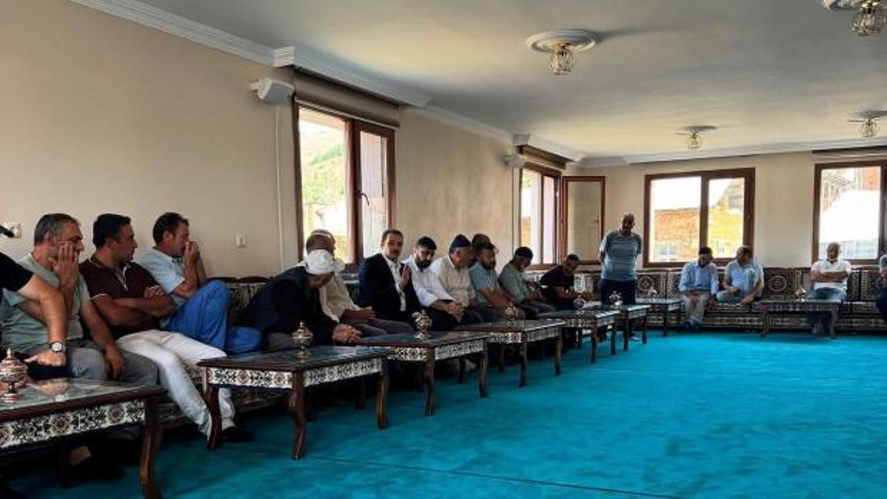 Kaymakam Ahat, Yakupabdal k&ouml;y&uuml;nde vatandaşlarla buluştu