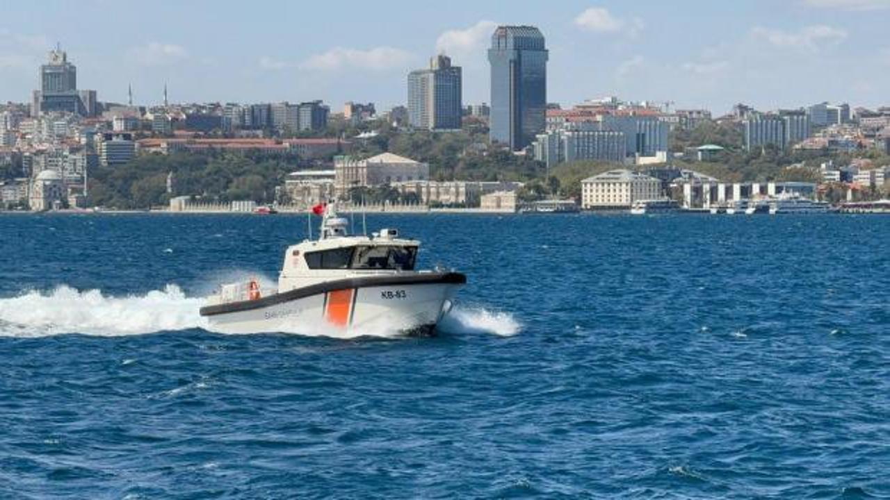 Sahil G&uuml;venlik ekipleri 2 bin 257 kişiyi kurtardı
