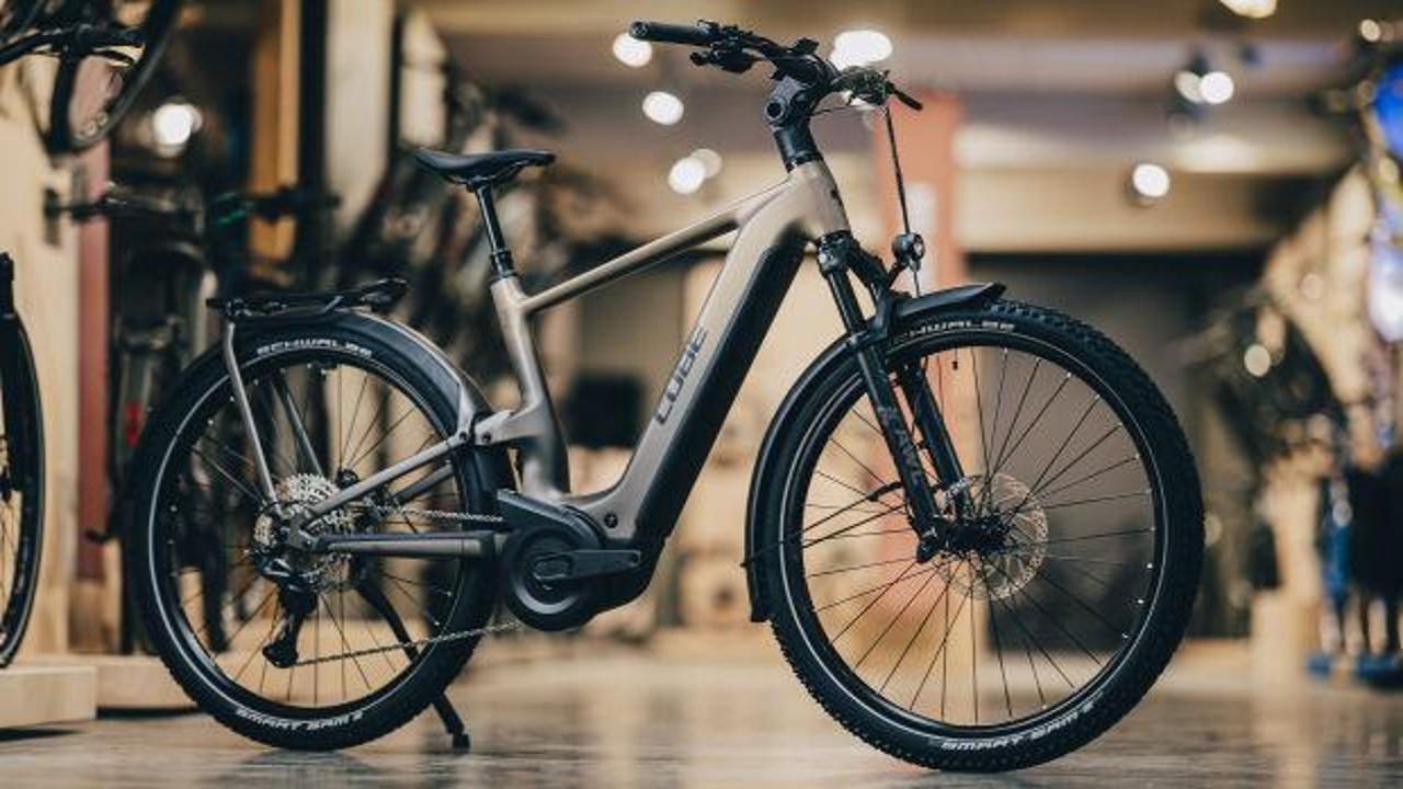 Tek şarjla 275 kilometre gidiyor! Yeni elektrikli bisiklet tanıtıldı