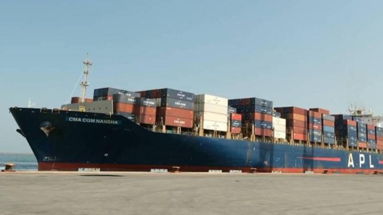 T&uuml;rkiye'den L&uuml;bnan'a 15,6 tonluk tıbbi yardım